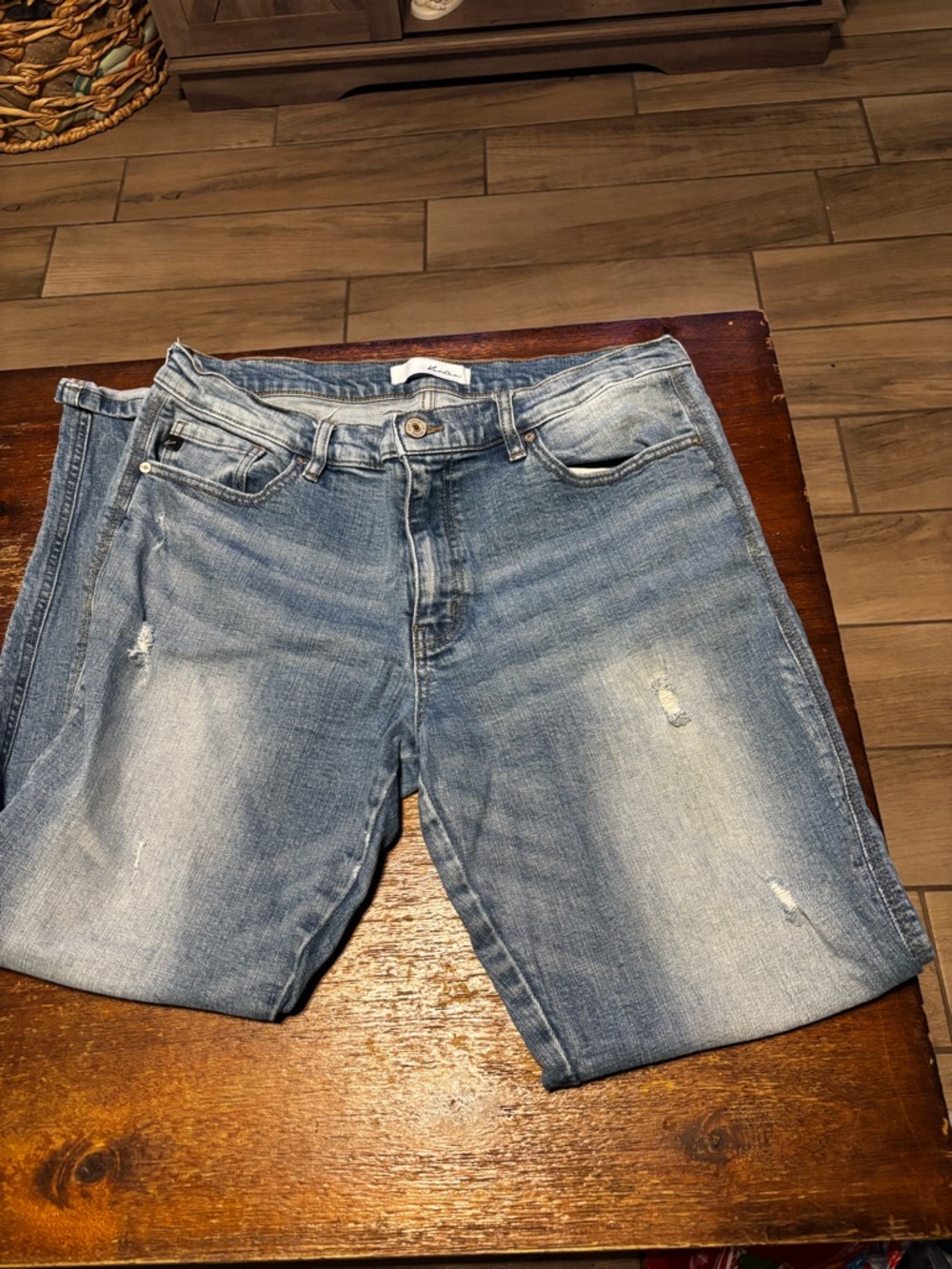 KanCan Light Blue Distressed Ankle Jeans